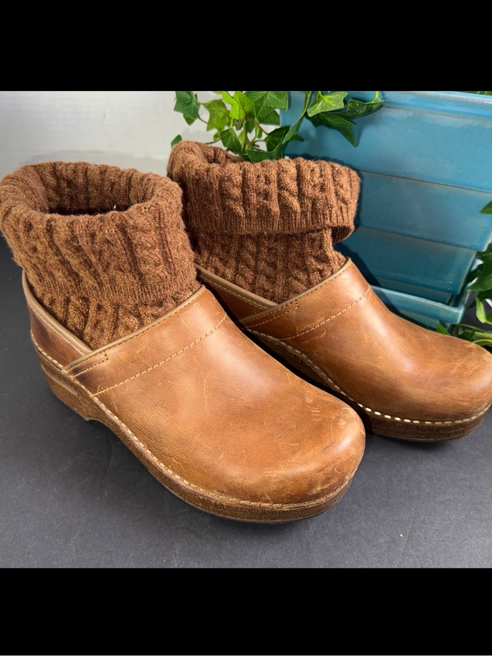 Dansko Chloe EU37 US 6.5/7 Oiled Boots Clogs Shoes Wool Sweater Trimmed Fall EUC